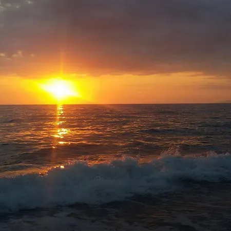 Da Giovanna Dimora Del Turista サンタ・マリーア・デル・チェドロ